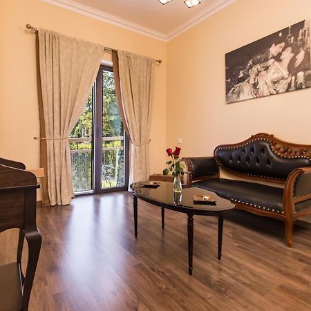Theatro Hotel Odysseon Kalampáka Rom bilde