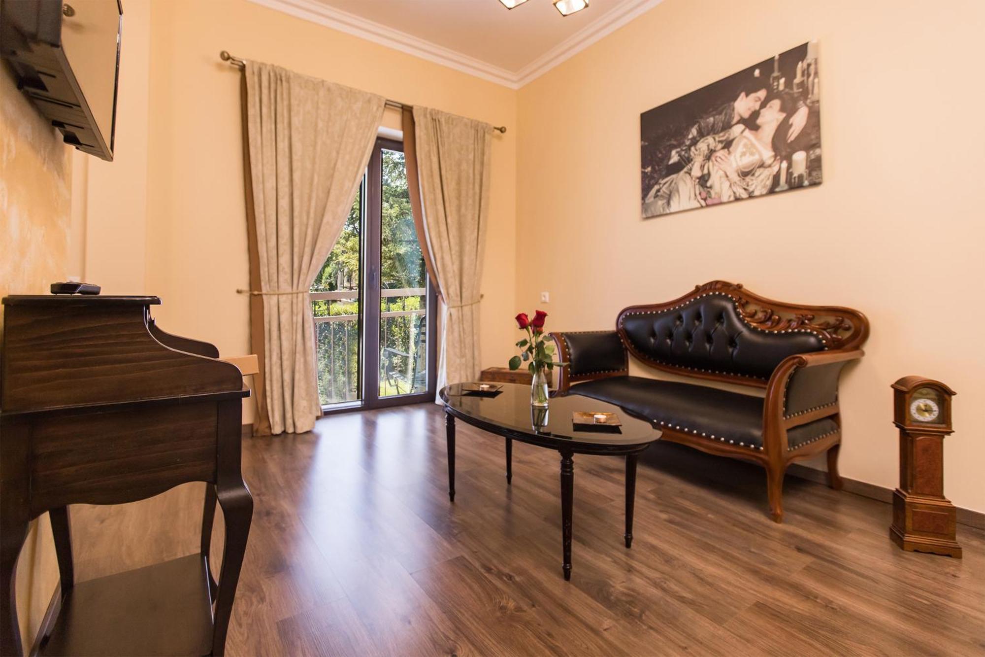 Theatro Hotel Odysseon Kalampáka Rom bilde